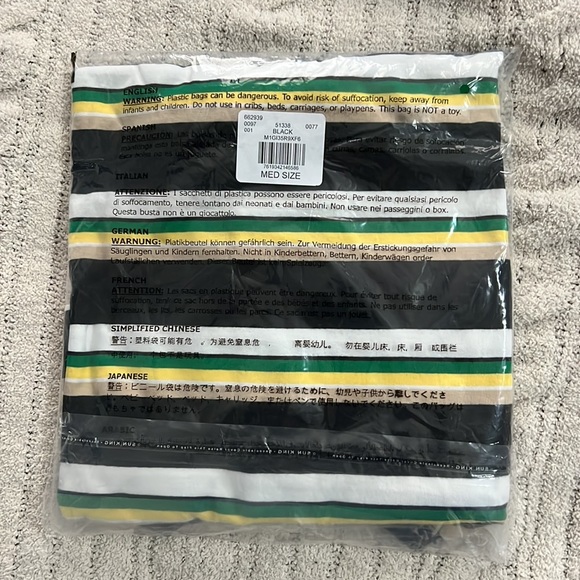 GUESS Originals Dylan Stripe 1981 T-Shirt - Picture 3 of 3